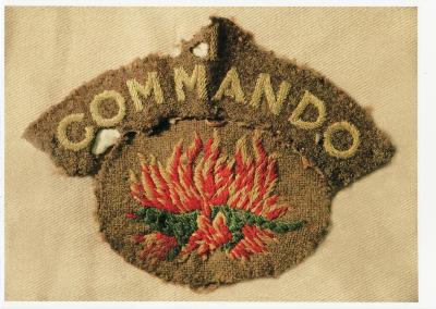 [Thumb - Emblem 28-Insignia belonging to Maurice Brown-American volunteer with No1 Commando during Operation Torch-655 KB..jpg]