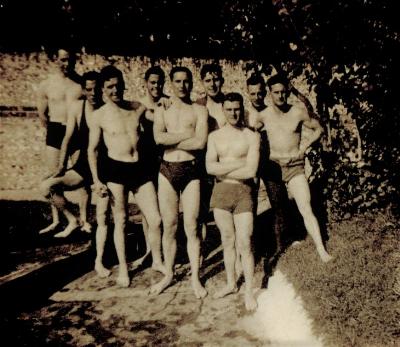 [Thumb - 20180219_time for a swim - date unknown.jpg]