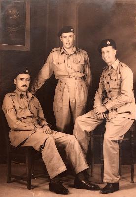 [Thumb - Cpl Albert Read on right RM 3 Cdo Bde Sigs and others.jpg]