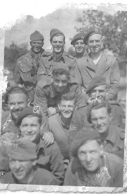 [Thumb - 41 RM Commando 1944.jpg]