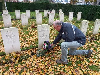 [Thumb - Grave of Gunner Patrick O'Rourke No.6 Commando.jpg]